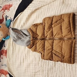 Hooded vest 4t boys padded